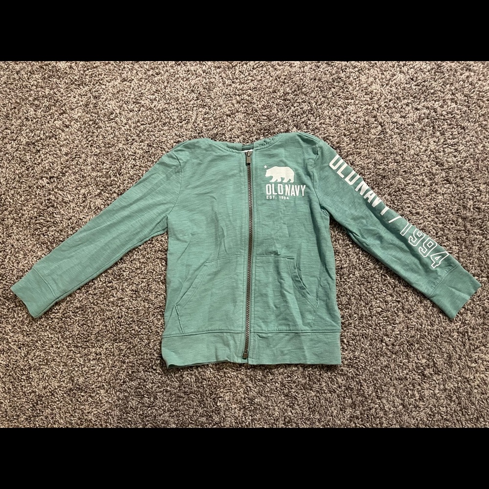 Long sleeves zip up shirt